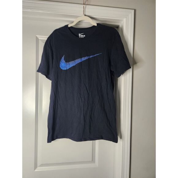 Nike Men’s Athletic Cut Tee – Size Large - Picture 1 of 3